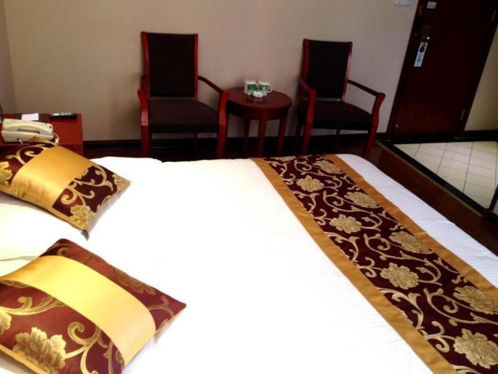 Greentree Inn Bole Wanxianghui Express Hotel Exterior foto